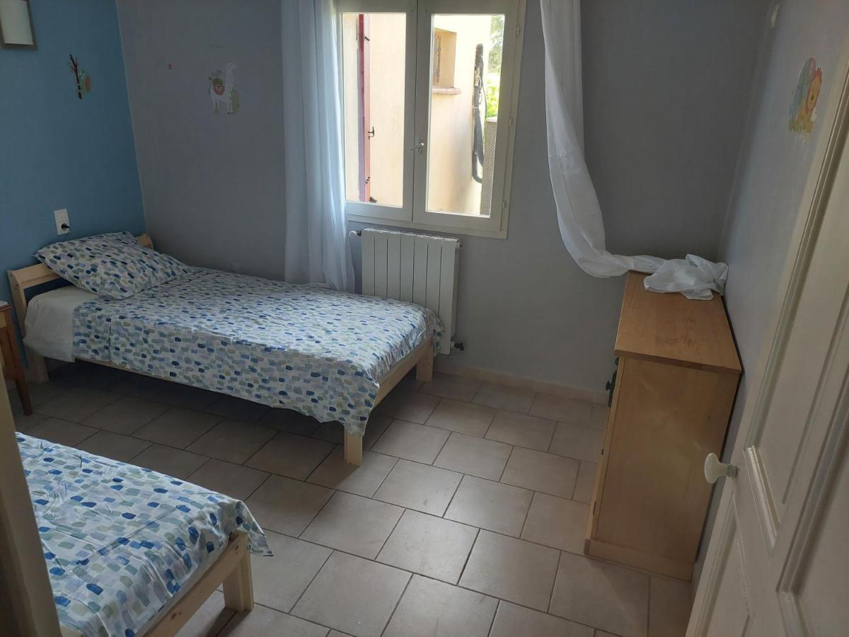 Mas La Gentille ,,, A La Campagne , Beautiful Outdoor , Swimming Pool , Pool House , Nice Green Garden , Bbq ,,, Only For You , Pour Passer Un Sejour Inoubliable Pernes-les-Fontaines Exterior foto