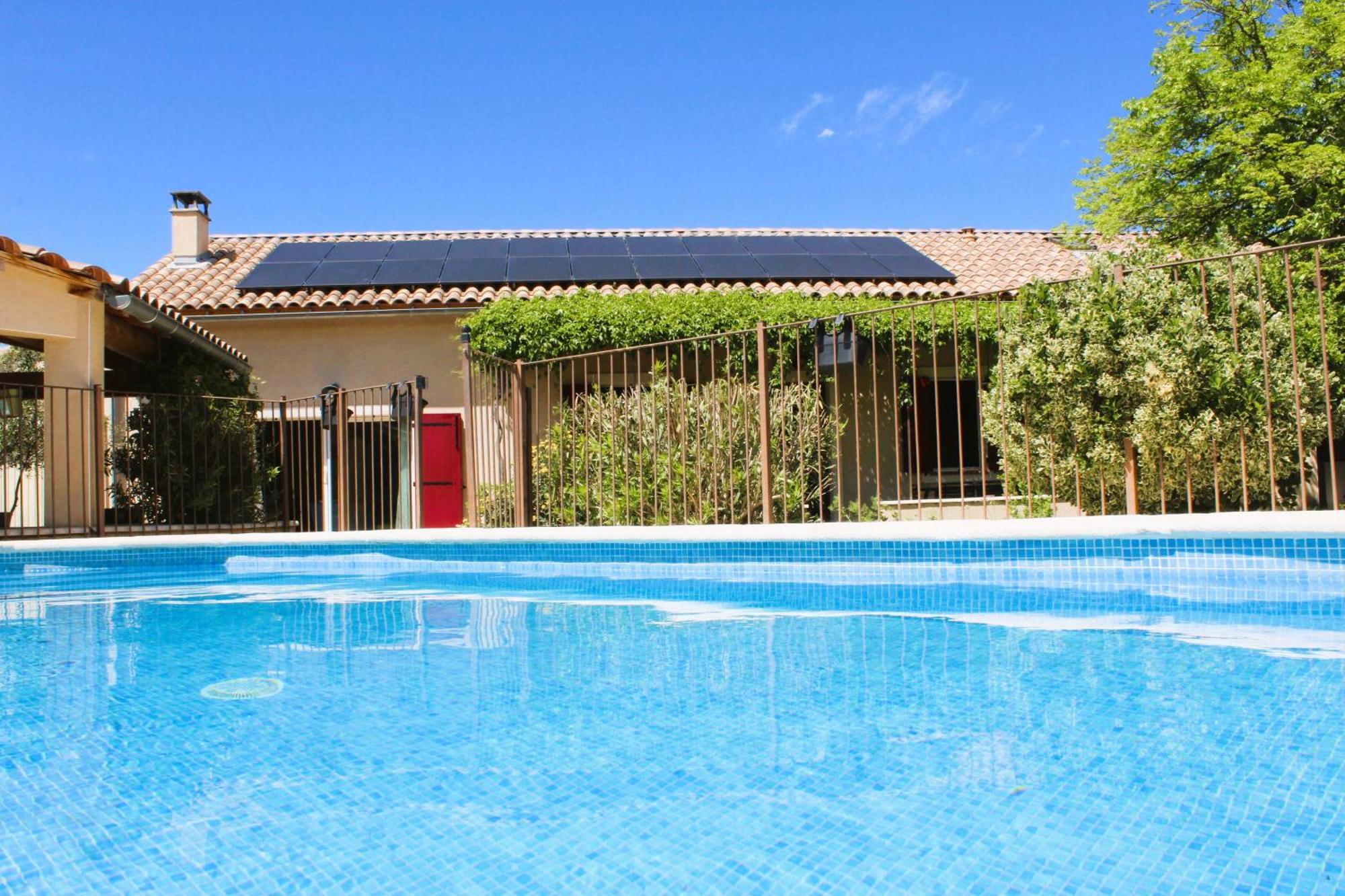 Mas La Gentille ,,, A La Campagne , Beautiful Outdoor , Swimming Pool , Pool House , Nice Green Garden , Bbq ,,, Only For You , Pour Passer Un Sejour Inoubliable Pernes-les-Fontaines Exterior foto